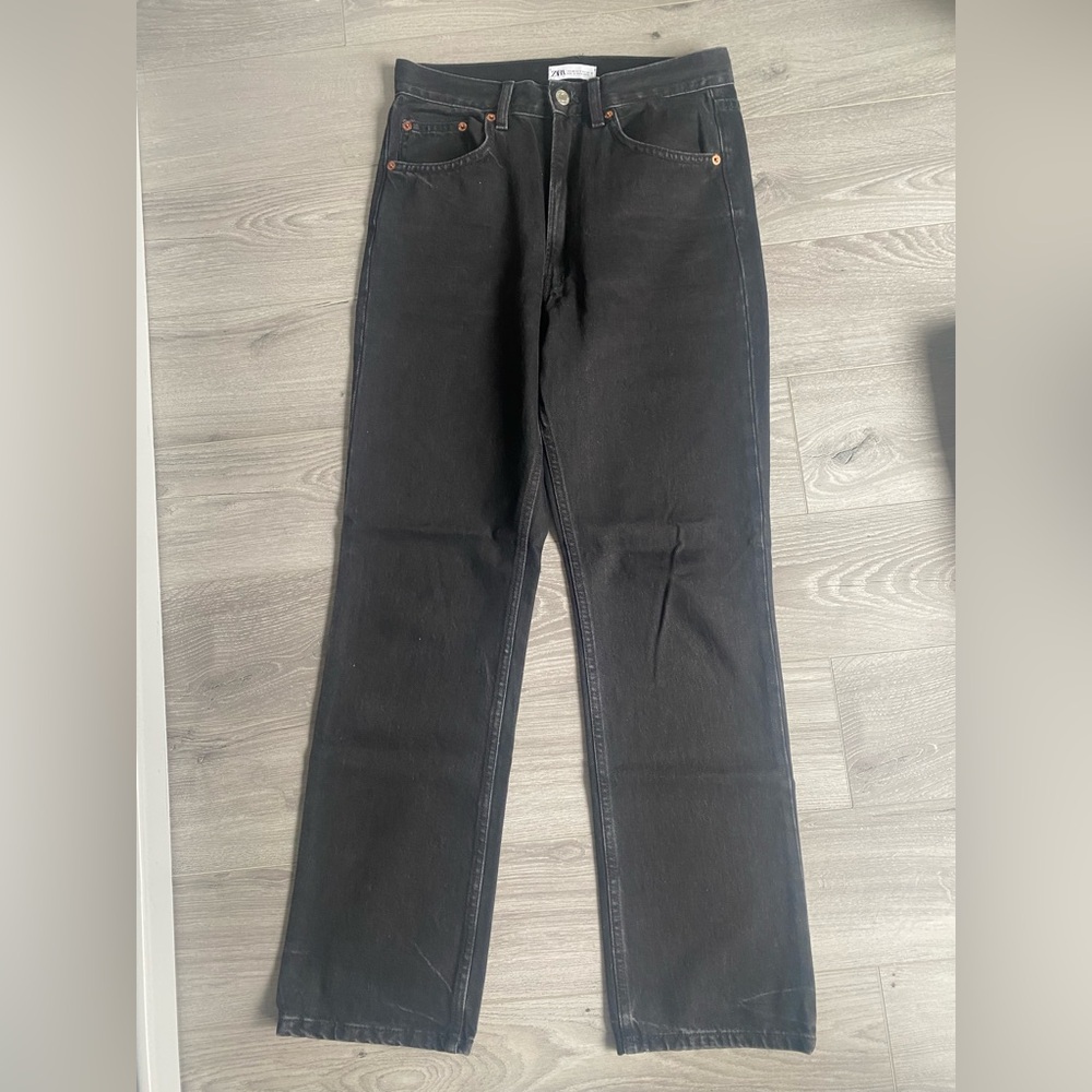 Zara Straight Jeans TRF in Black